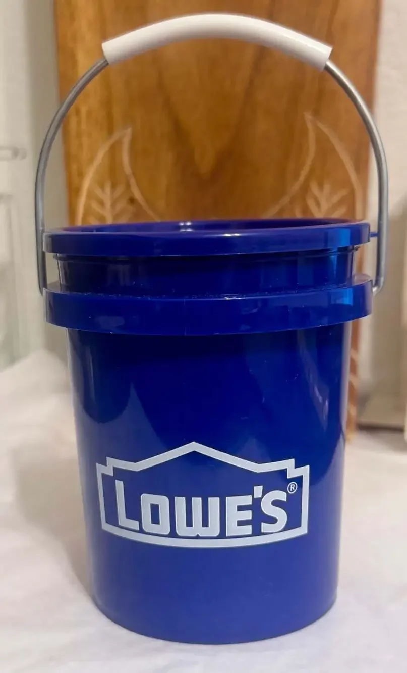 Lowe's 0.42-qt Mini Bucket with Lid Food Safe Blue
